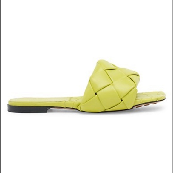 Bottega Veneta Lido Sandal - Picture 5 of 13